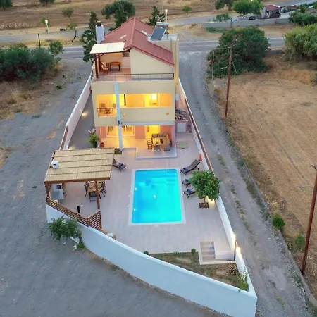 Ritas Villa *